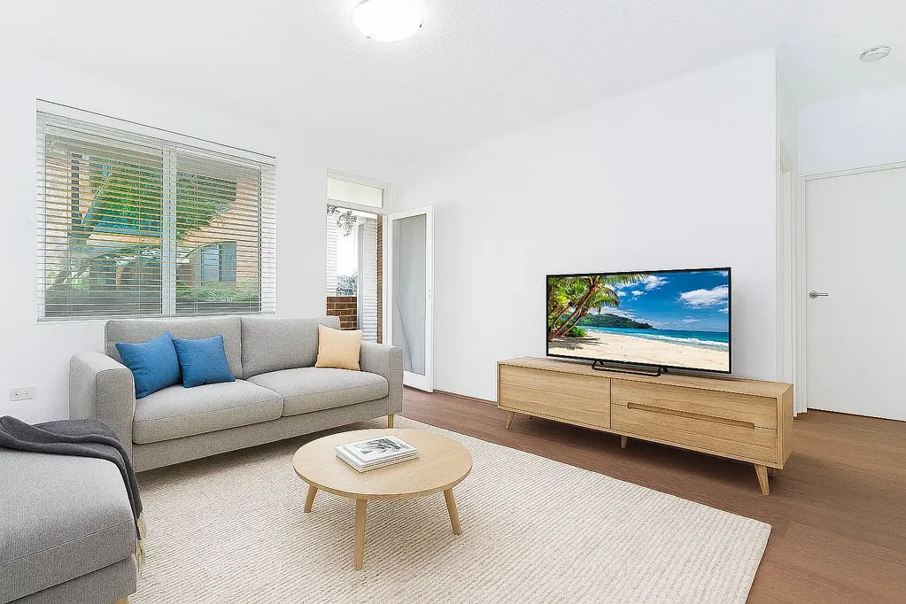 NEWLY RENOVATED GEM ON PACIFIC!