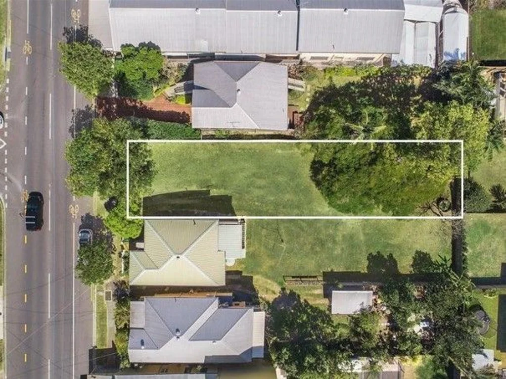 Hawthorne Hawthorne中心 2.5卫 独立产权地 混合住宅区 交通便利 高端现代住宅潜力 首套房理想选择 Blue Chip Hawthorne Land
