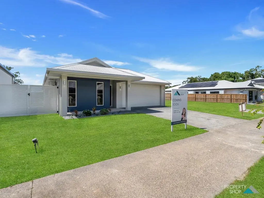 Kewarra Beach 4 Bedroom NEW HOME | SIDE ACCESS | POOL - JUST MOVE IN!