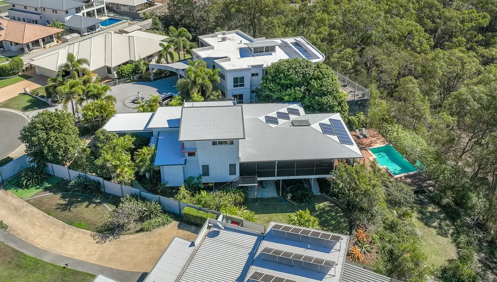 South Gladstone 5Habitaciones Captivating Water Views