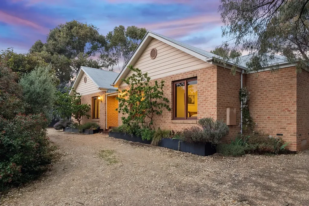 110a MacDougall Road, Golden Square, VIC 3555
