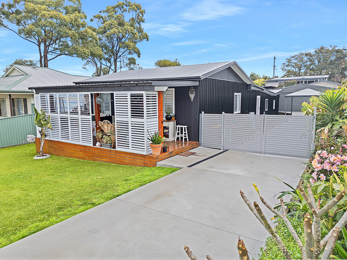 4 ALISTER AV, LAKE MUNMORAH NSW 2259, 0 침실, 0 욕실, House