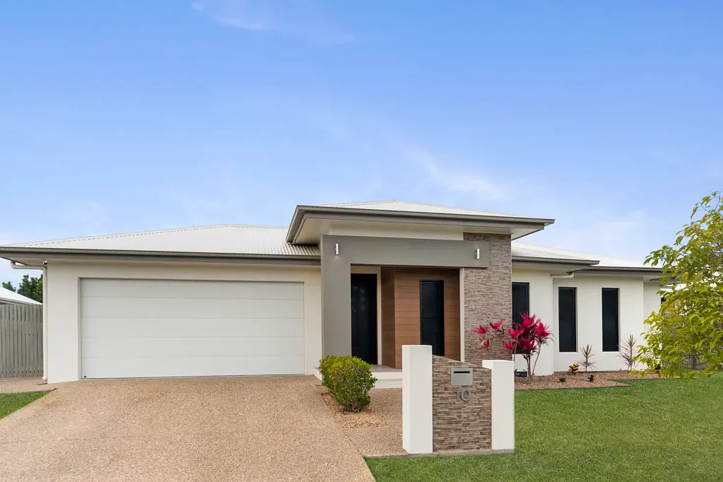 10 Addington Street, Burdell, QLD 4818