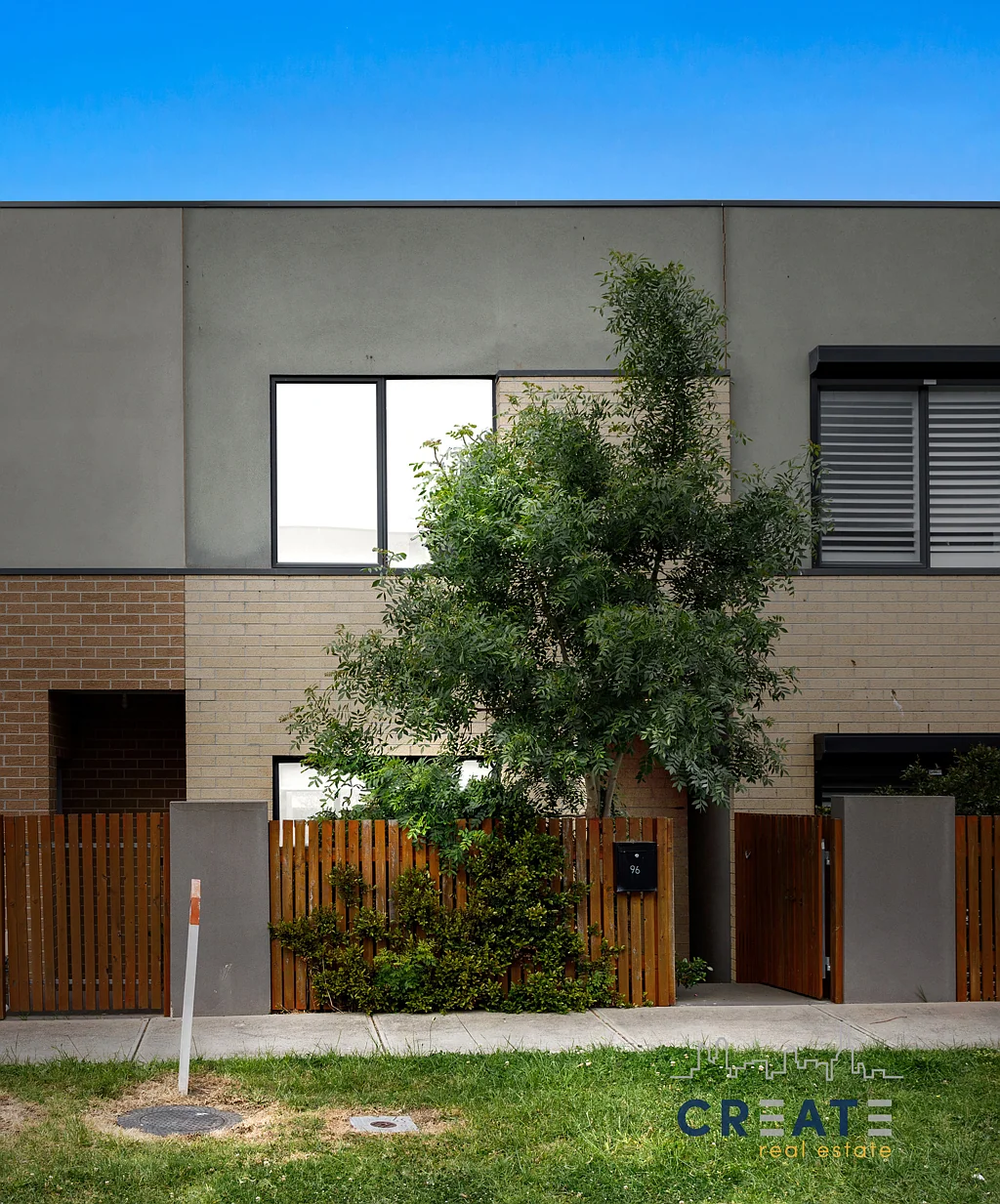 Sunshine 2 Bedroom MODERN COZY AND CONVENIENT LOCATION