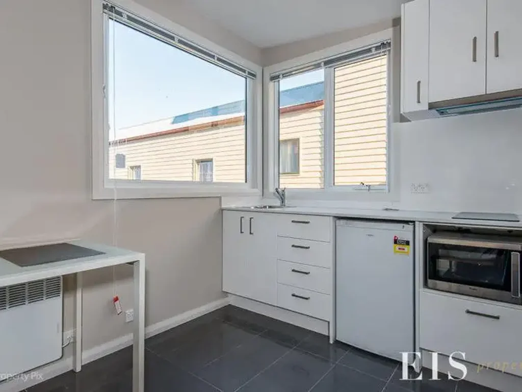 Fully Furnished - Self Contained Studio