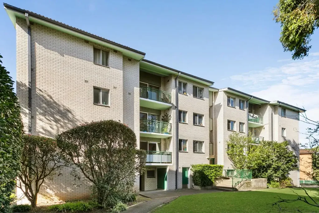 LIGHT AND BRIGHT TWO BEDROOM UNIT