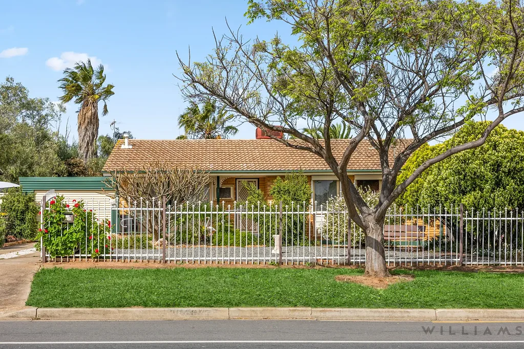 120 Alawoona Road, Munno Para, SA 5115