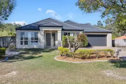 24 Easter Crescent, Pacific Pines