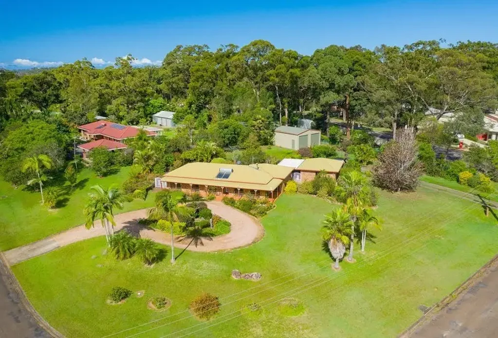 Port Macquarie 4Phòng ngủ Port Macquarie Large 3269m2 Block Home/ Development Site
