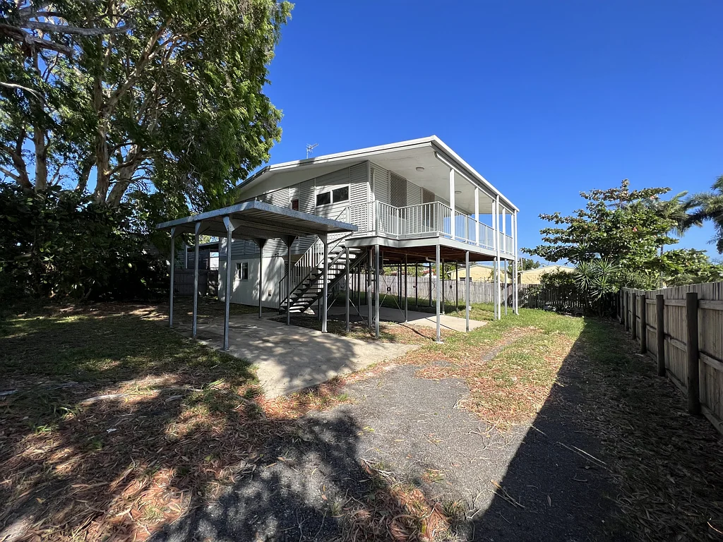 Cooktown 3Kwarto Highset Home With Views with Extra Room