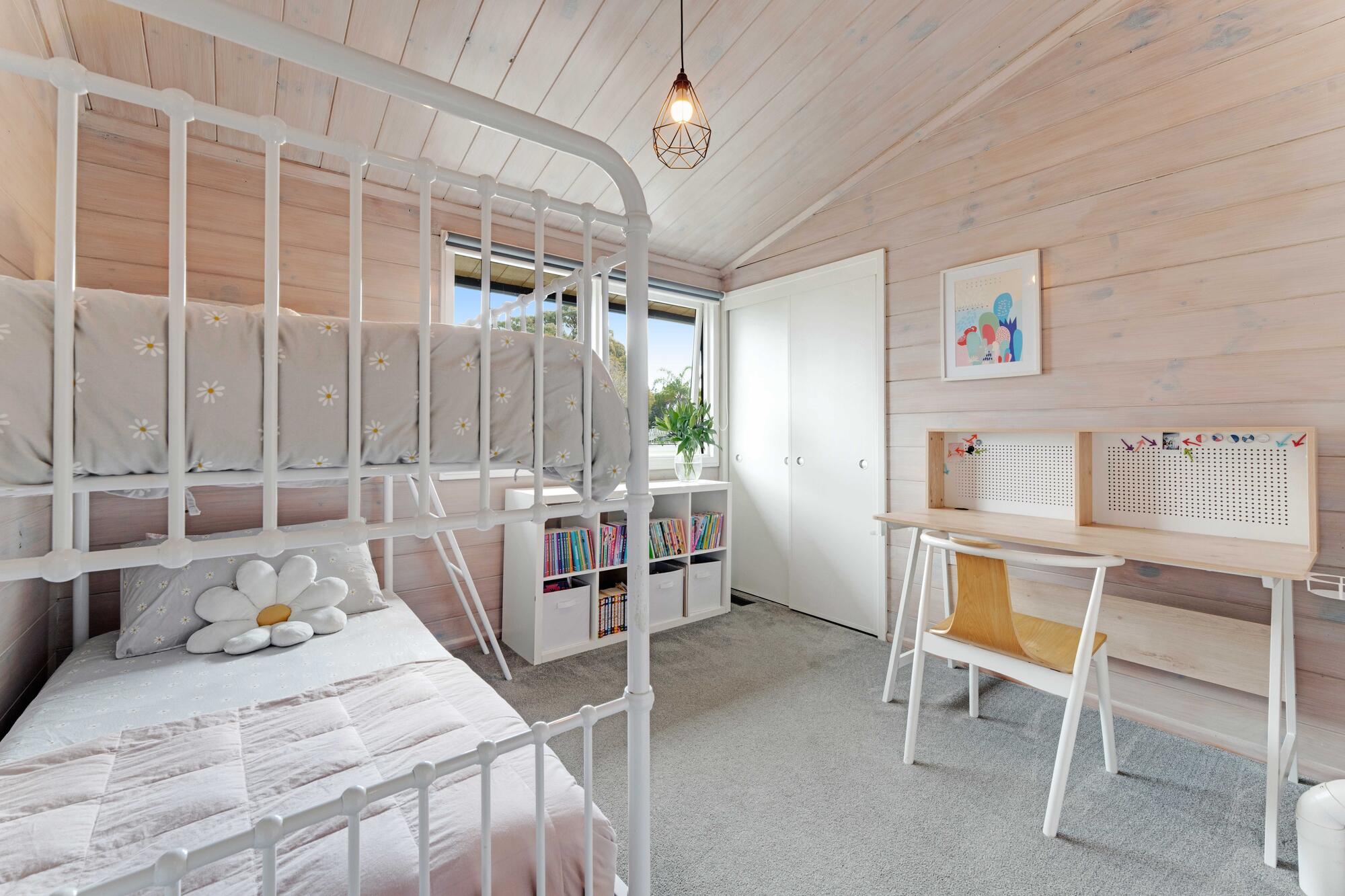 2 Valkyria Place, Beach Haven, photo 6