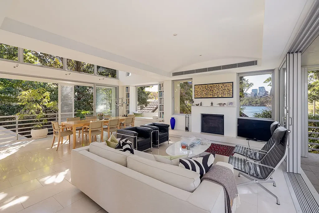 Birchgrove 4Moenga Architect-designed family home with harbour outlooks