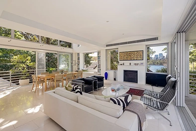 Birchgrove 4房 Architect-designed family home with harbour outlooks Architect-designed family home with harbour outlooks