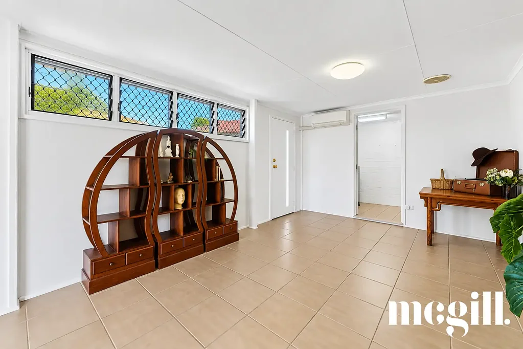 Strathpine 3Kwarto Spacious Family Living with Next Generation Potential on 607m²