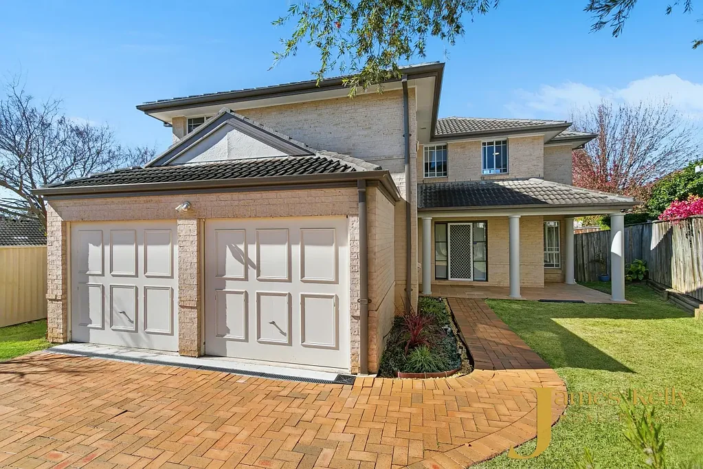 Immaculate Condition In Premium Culde-sac Location !! Available NOW