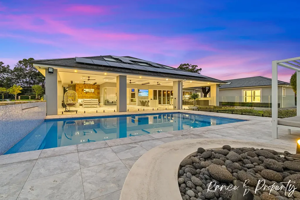 Annangrove 7ਬੈੱਡਰੂਮ EXQUISITE FAMILY ESTATE ON 6,416M² IN THE HEART OF ANNANGROVE