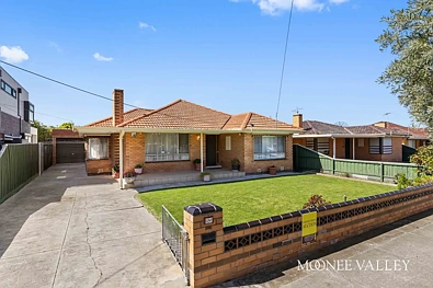 Avondale Heights 3ਬੈੱਡਰੂਮ Immaculately Presented Family Home with Multiple Living Areas