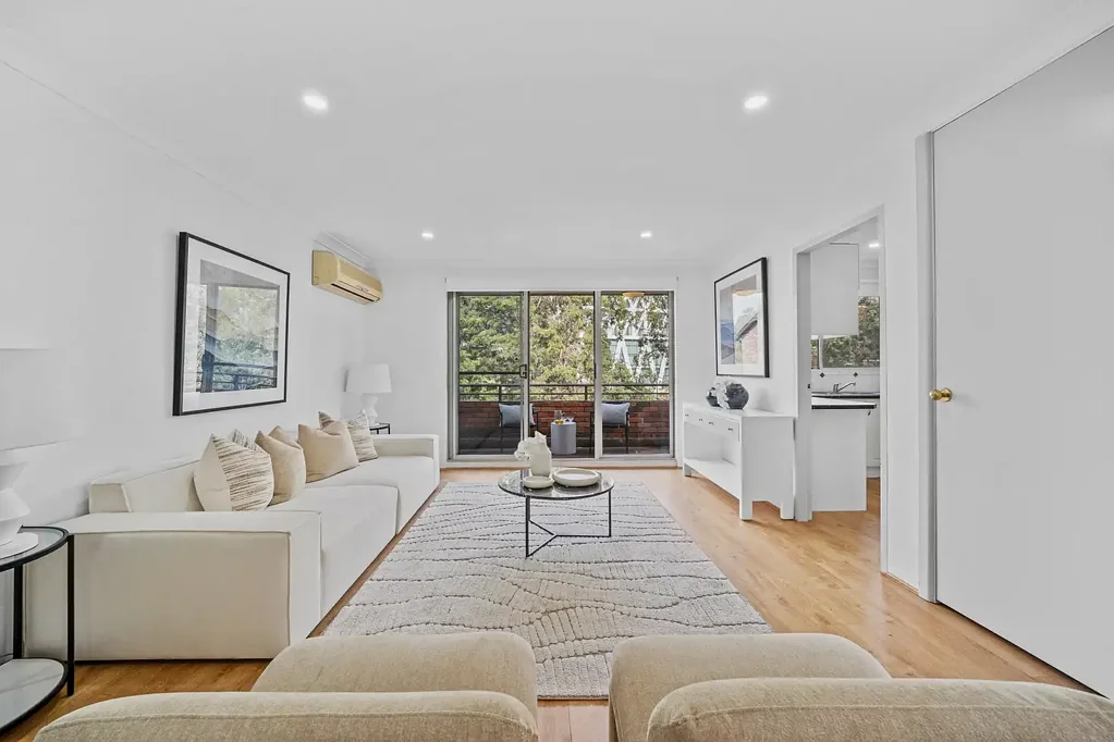 Parramatta 2chambre Recently Refreshed Apartment in Parramatta's River Precinct