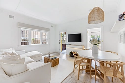 2/22 Warners Avenue, North Bondi