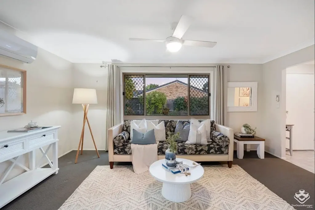 Family Comfort Meets Convenience- Spacious home and garden