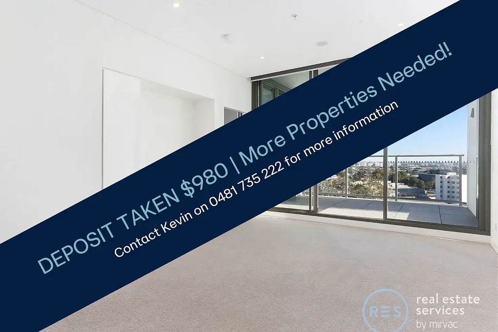 Contemporary 1 Bedroom + Study Room Apartment in Green Square, Zetland