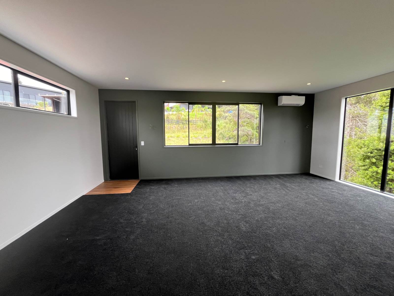 250 Hillcrest Road, Wainui, Auckland - Rodney, 2 ห้องนอน, 1 ห้องน้ำ, House