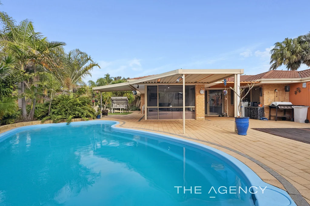 16 Fleetwood Circuit, Woodvale, WA 6026