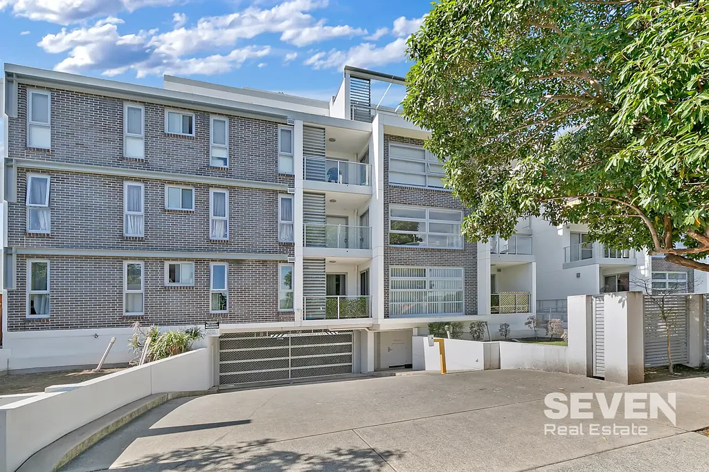 MODERN APARTMENT WITH TWO PARKING SPACES
