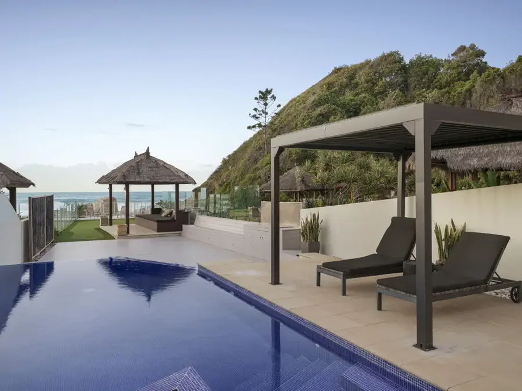 Sapphire Beach 5房  Exclusive Boutique Beachfront Home...