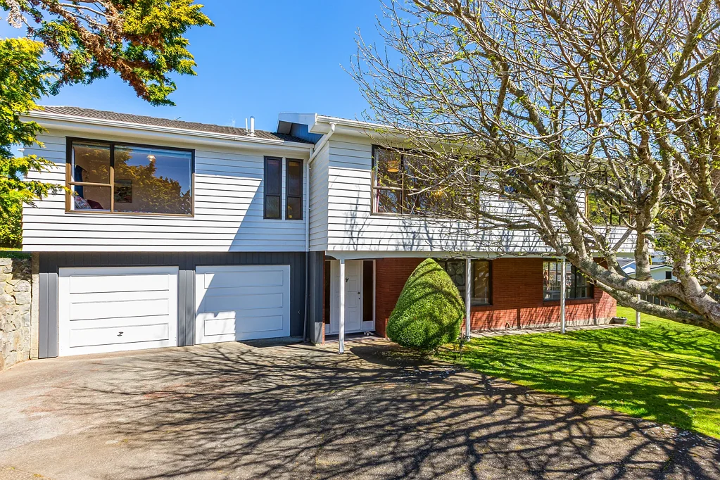 Tawa 5Kwarto Space to Live & Grow in Redwood