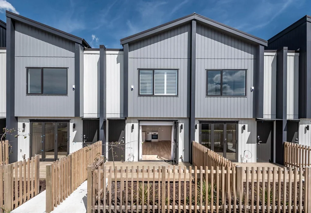 Stylish, comfortable and easy living awaits!