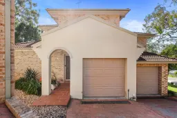 UNIT 6 65 CRESCENT RD, Caringbah South