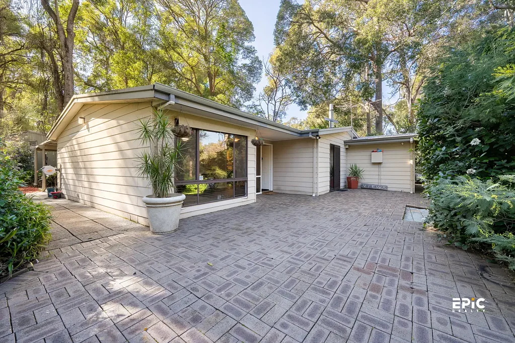 12A Palm Road, Roleystone, WA 6111, 4 Bedrooms, 2 Bathrooms, House