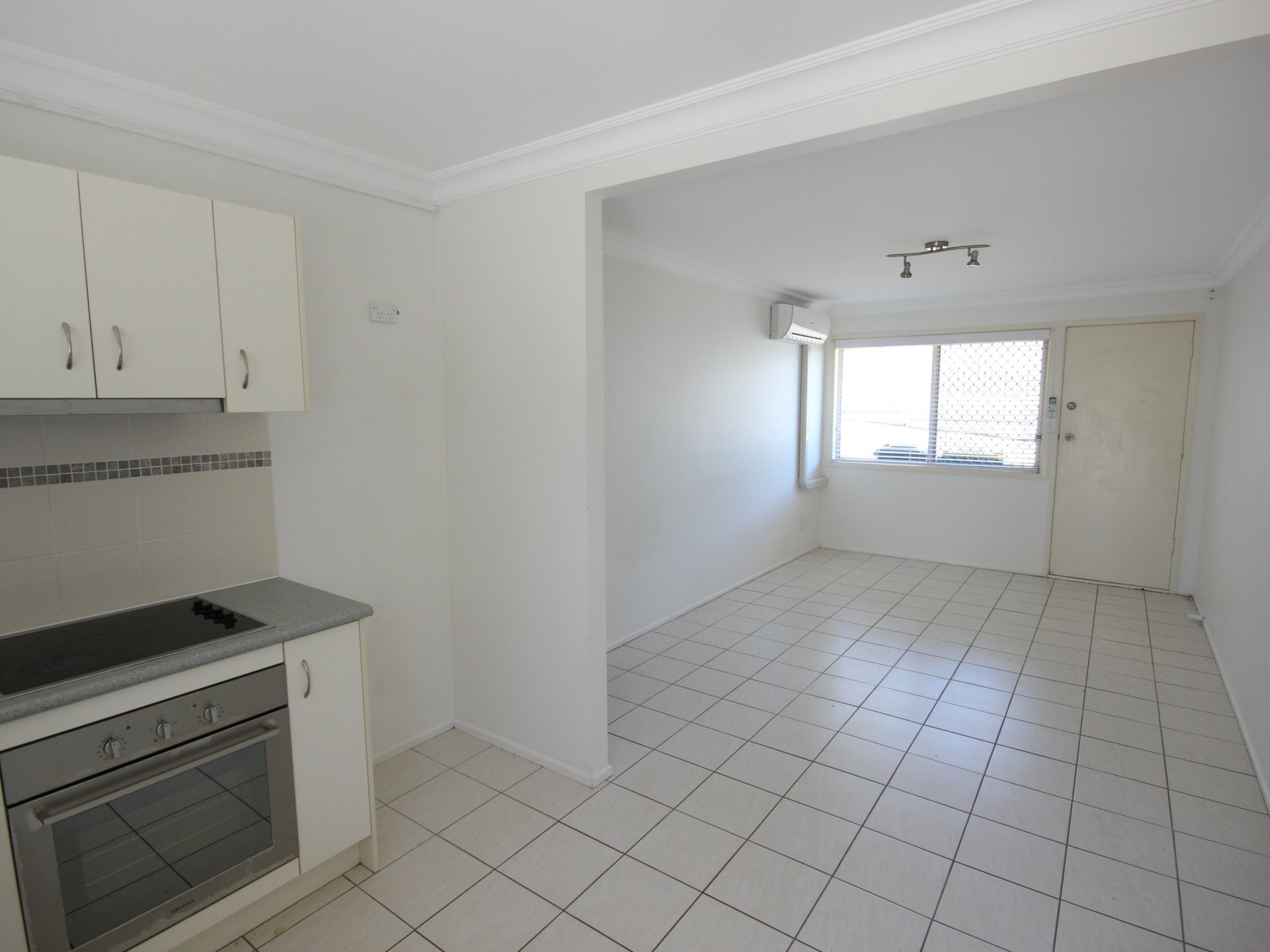 UNIT 4 7 WOODVILLE PL, ANNERLEY QLD 4103, 0 Schlafzimmer, 0 Badezimmer, Unit