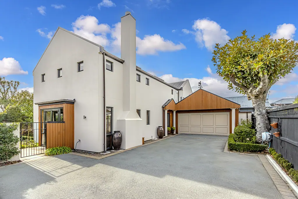100 Straven Road, Fendalton, Christchurch, Canterbury