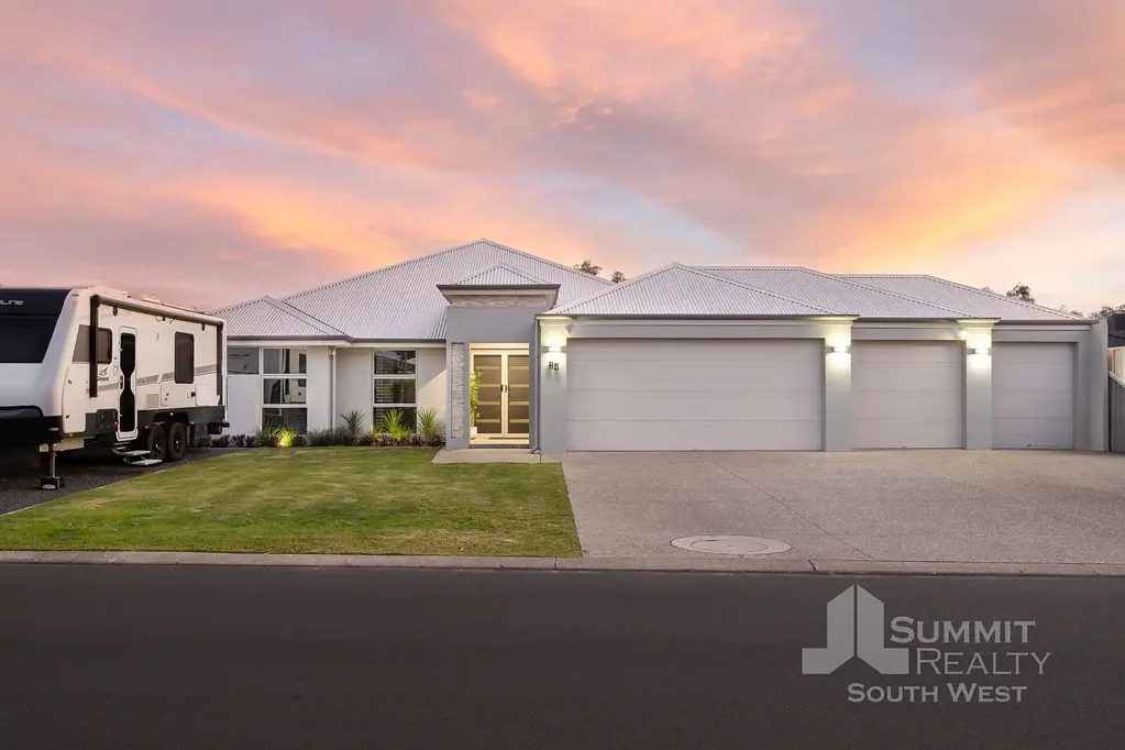 Millbridge 4房  Contemporary Family Living with Exceptional Entertaining & Workshop Space
