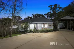 2085 Wellington Road, Clematis