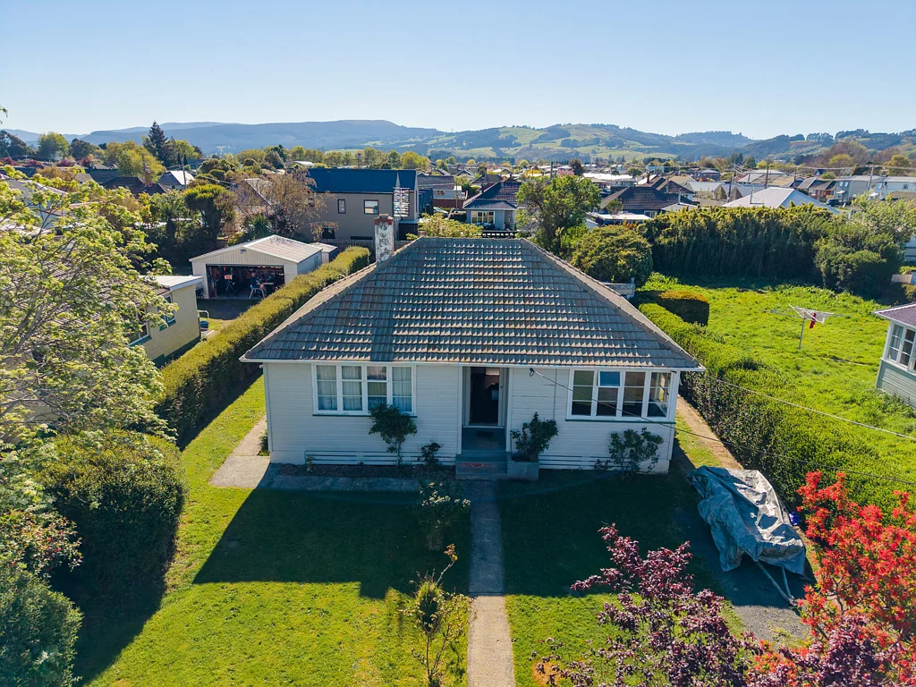 Mosgiel 2कमरा Redevelopment or renovate