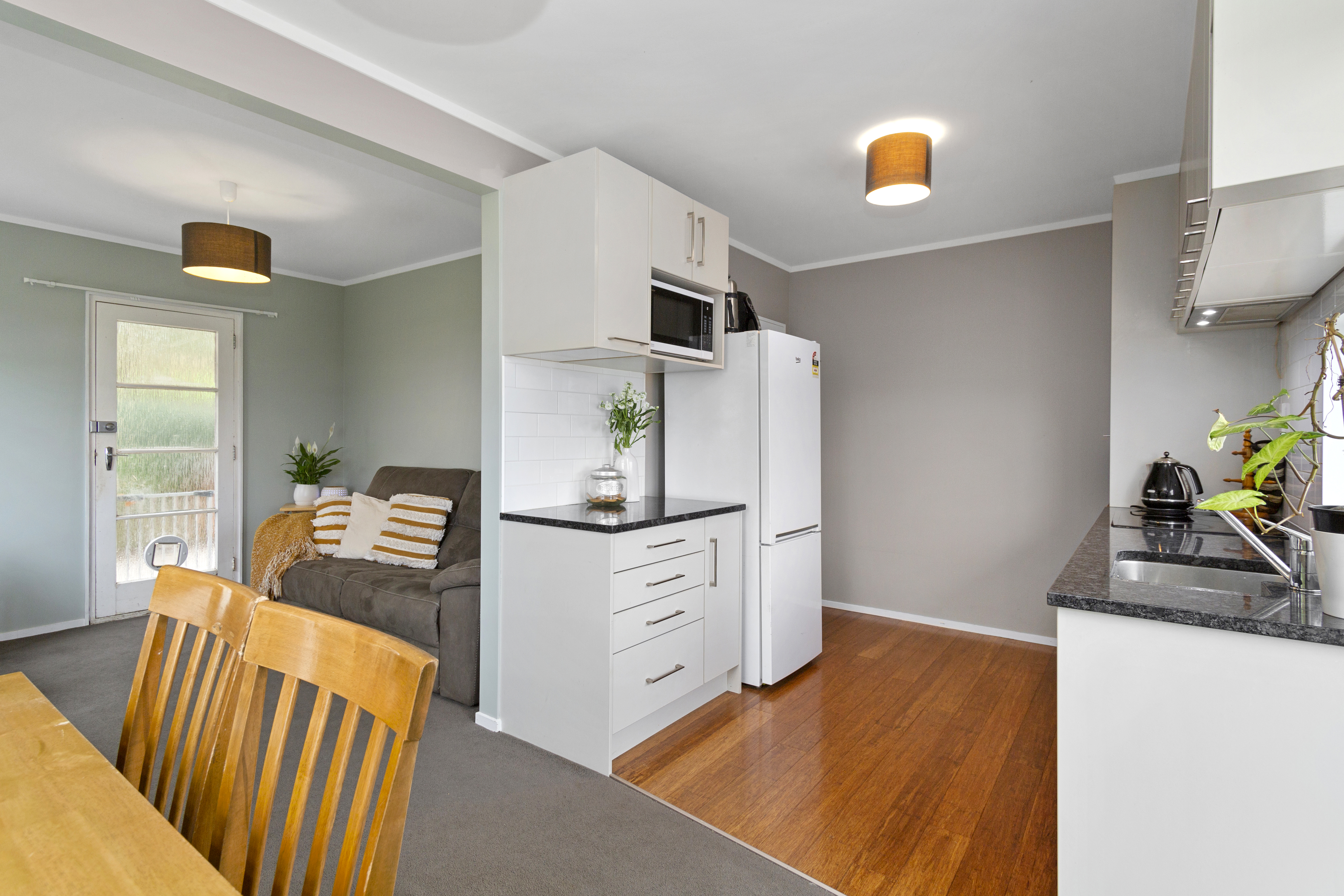 1/6 Taka Grove, Normandale, Lower Hutt, 2 Schlafzimmer, 1 Badezimmer, Townhouse