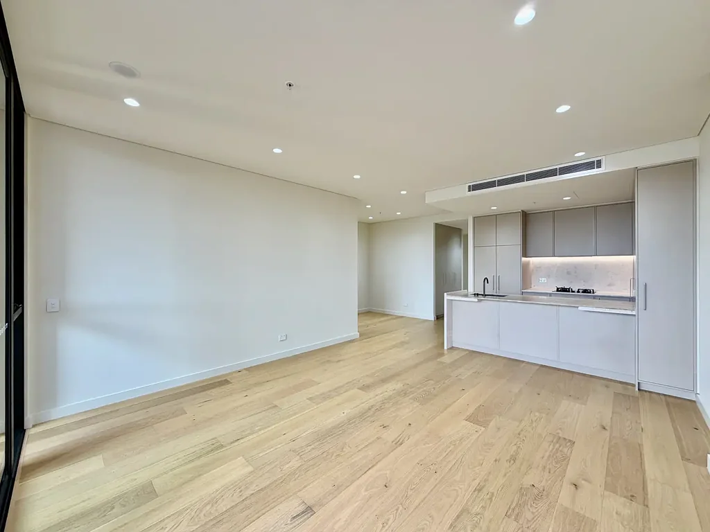 Sun Filled Lifestyle In A Brand New Apartment.