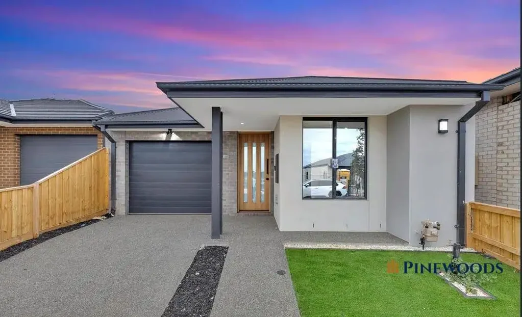 For Lease Modern Family Home in Rockbank!