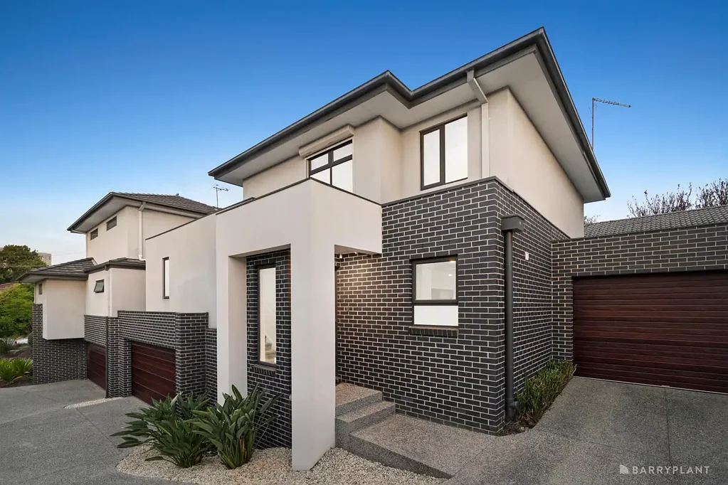 2/4 Frank Street, Doncaster, VIC 3108