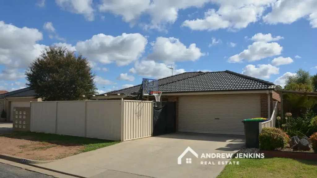 Unit 2/7-9 Sledmere Ave, Cobram, VIC 3644