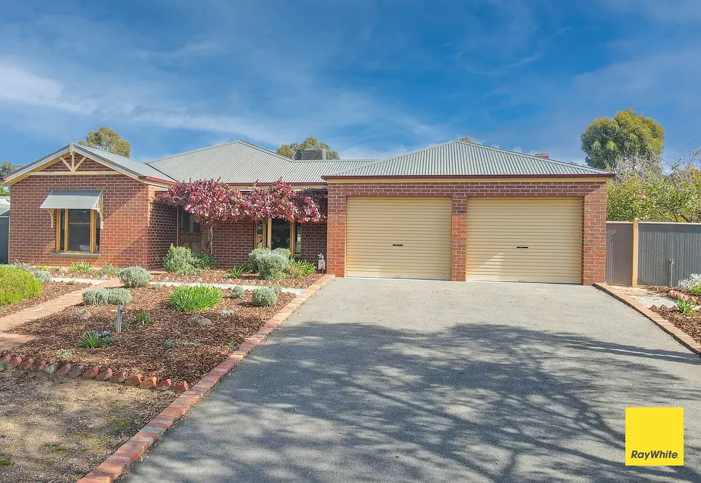 9 Stephen Court, Maiden Gully, VIC 3551