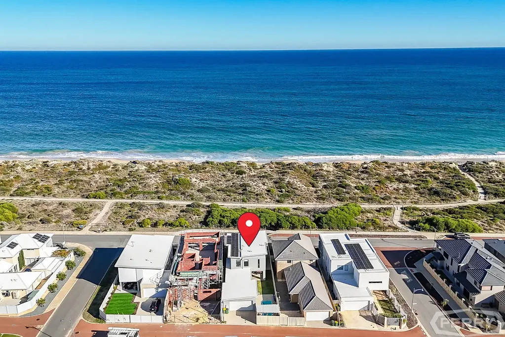 Madora Bay 4房  Oceanfront Living in Madora Bay!