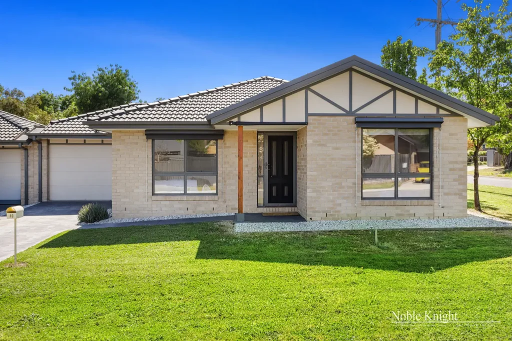Yea 3ਬੈੱਡਰੂਮ Light-Filled, Immaculate 3-Bedroom Home