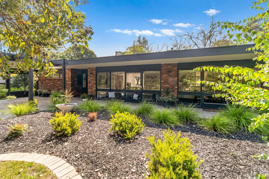 89 Bellbird Road, Mount Eliza, VIC 3930