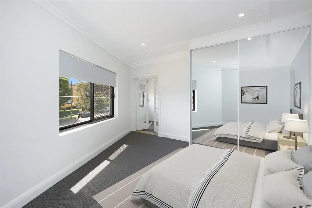 Renovated 2 Bedroom Apartment with Study