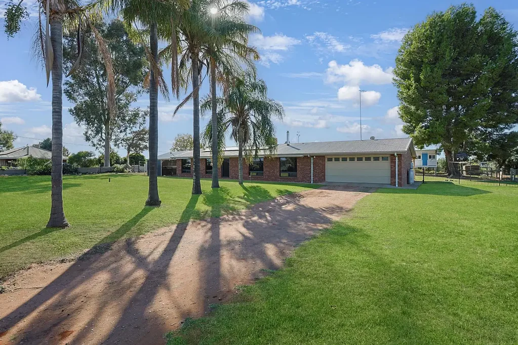 Merbein 4房  ROOM TO BREATHE, SPACE TO LIVE