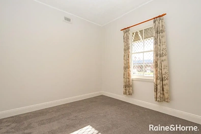 224 Rankin Street, Bathurst, NSW 2795, 3 slaapkamers, 1 badkamers, House